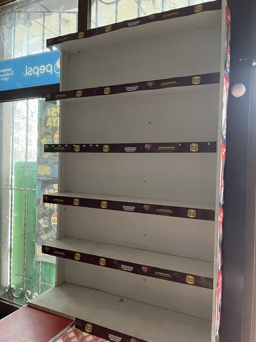 Polka sotiladi magazin uchun