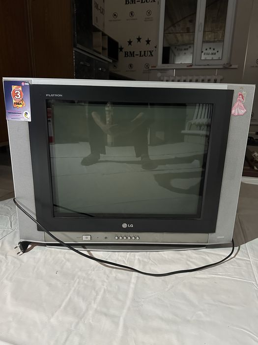 Продам телевизор