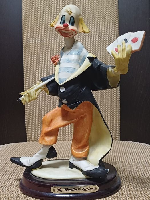 Продам статуэтки коллекционные