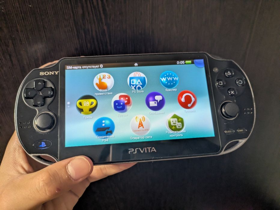 Продам ps vita 1000