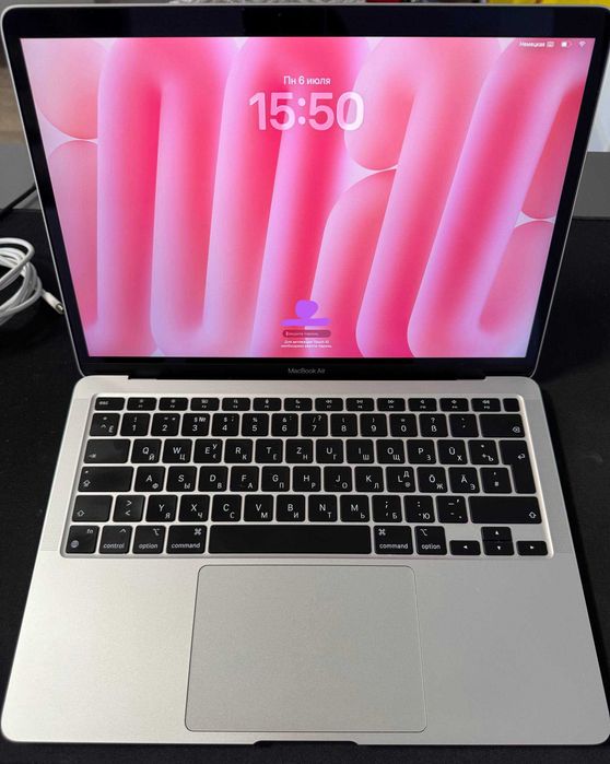 MacBook Air 13" 2020, M1 Silver 256GB 8GB RAM
