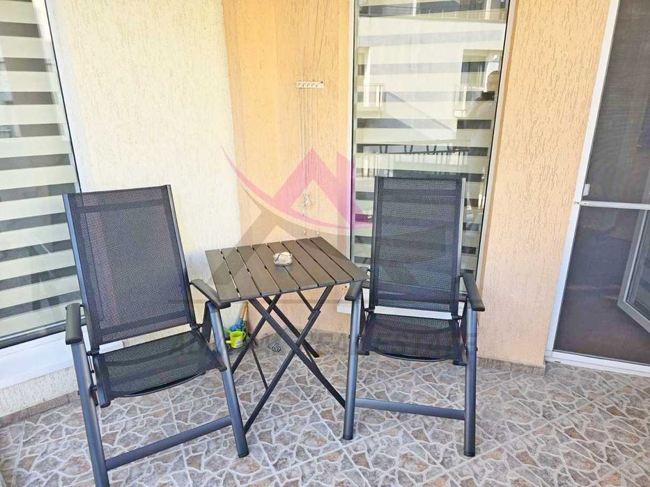 Дава се под наем Тристаен апартамент в Варна, Бриз - 130 кв.м за 850 € - Снимка #7