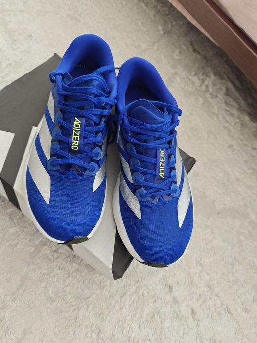 Кроссовки adidas 39 р