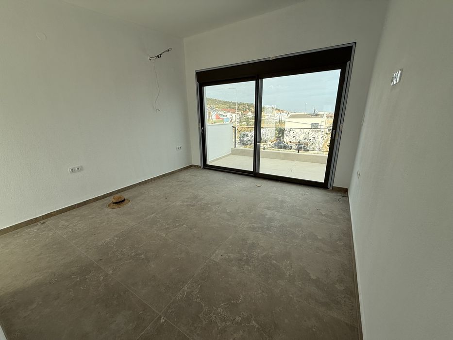 Мезонет с басейн в Неа Перамос, Гърция – готов за ползване