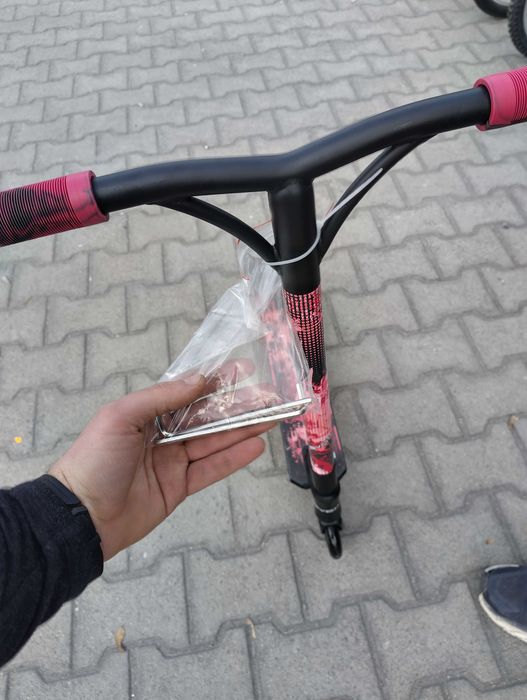 BYOX Детска тротинетка stunt SHOCK червен