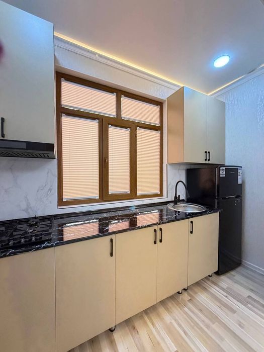 Продам чиланзар 2.  Одна переделанная на двух