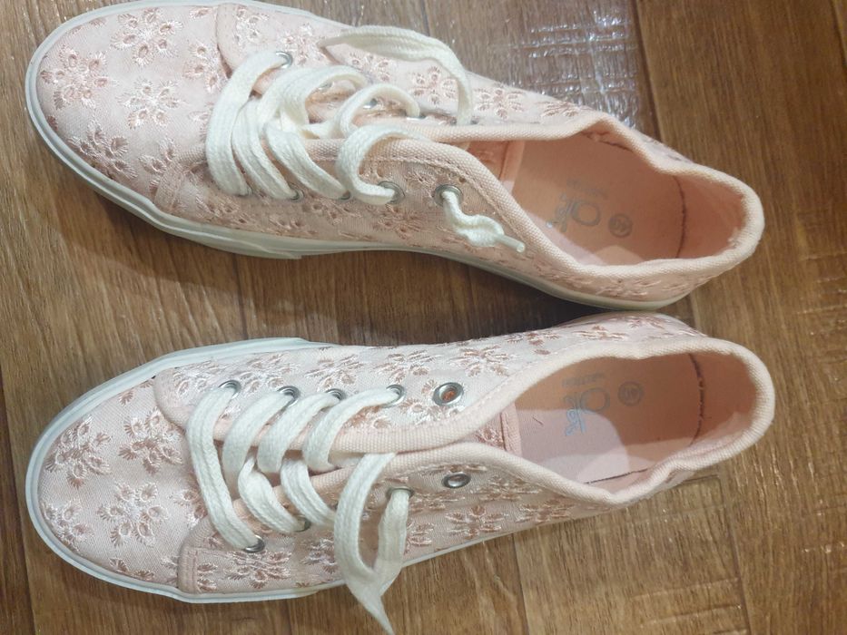 Женская обувь размер 40