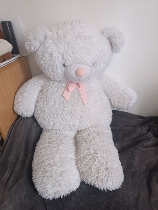 Голяма Плюшена Мечка