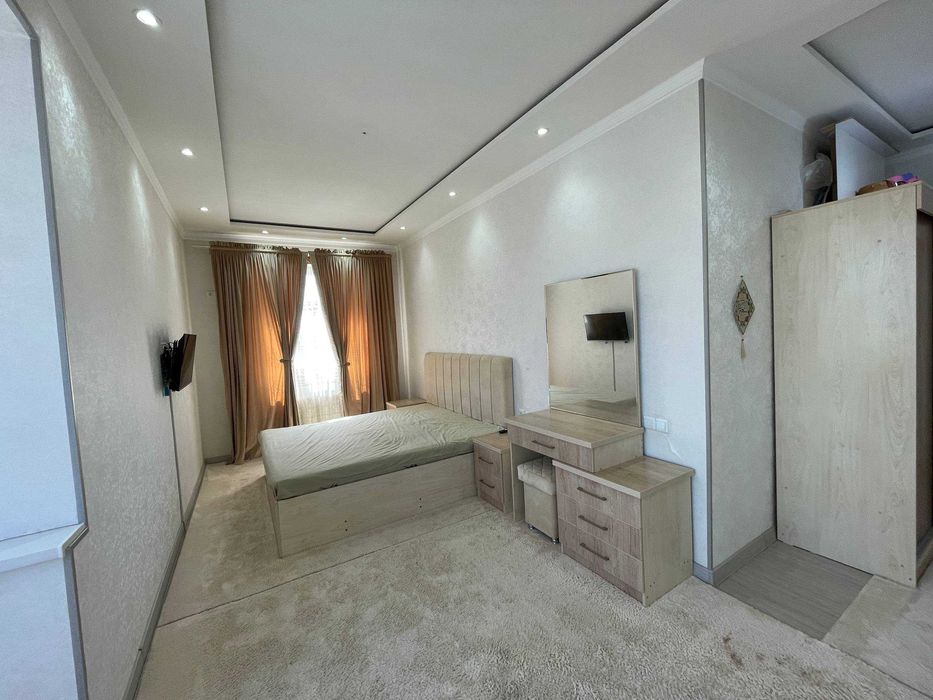 3х комнатная квартира на 7 этаже 76кв/м, в Самарканде