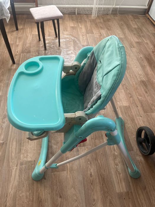 Детский стол сатылады