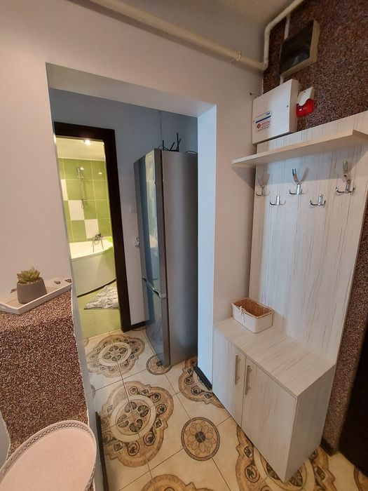 Apartament cu 2 camere decomandat