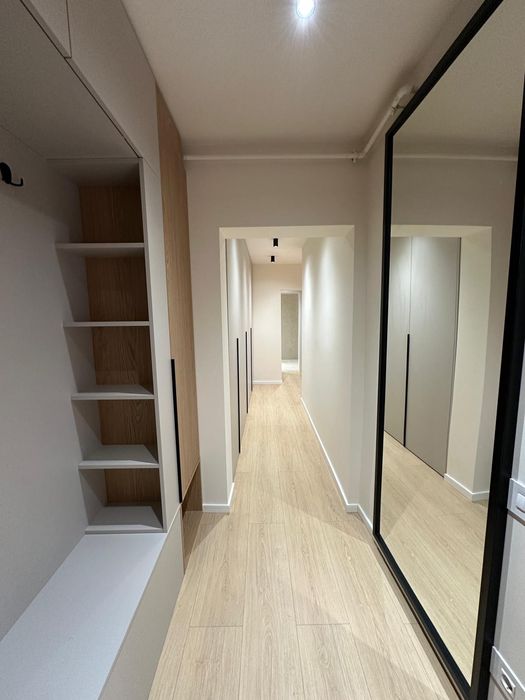 Apartament cu 2 camere decomandat, renovat integral – București, Sector 4 | Prima închiriere
