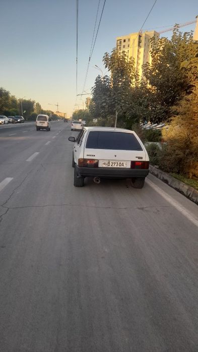 Lada 09 sotiladi