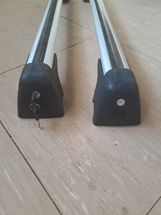 Vând bare transversale sau schimb