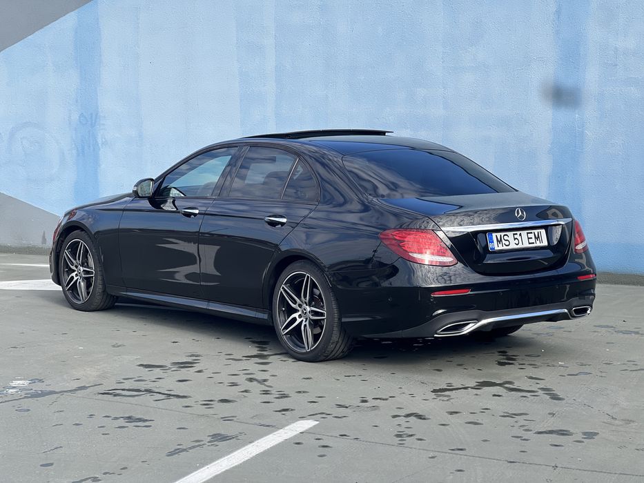 Mercedes-Benz E220 2019 AMG-Line