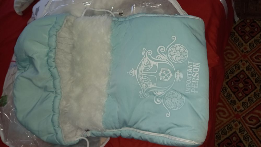 Продам конверт на выписку