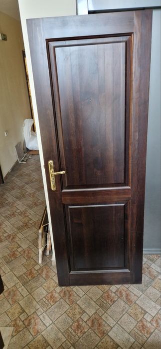 Врата масив от чам