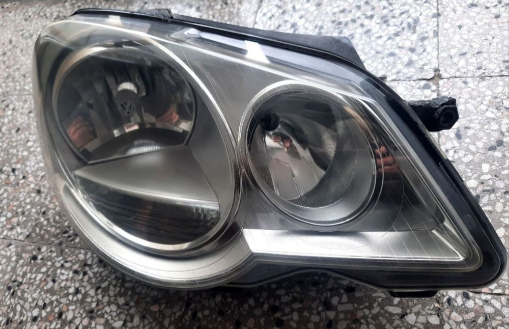 Фар VW POLO десен