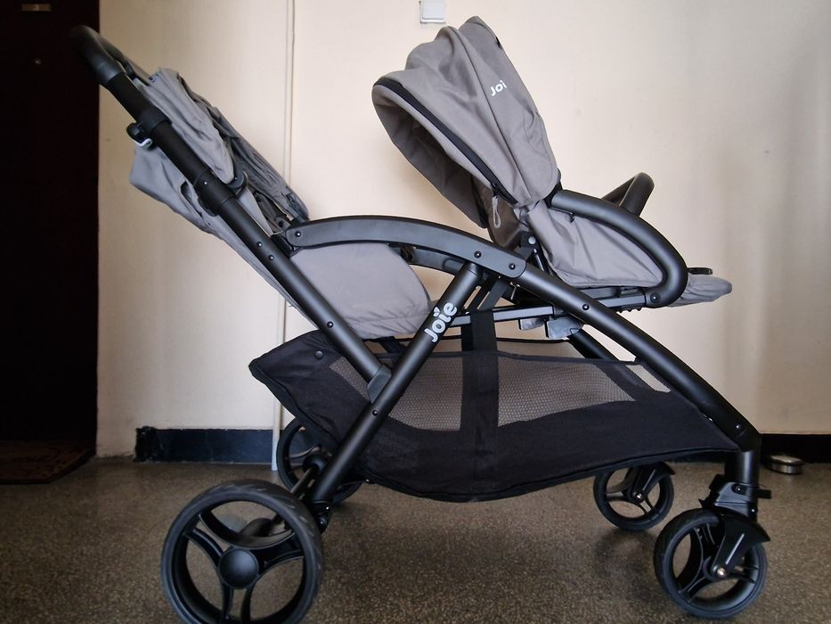 Двойна количка Joie evalite duo за близнаци или породени деца