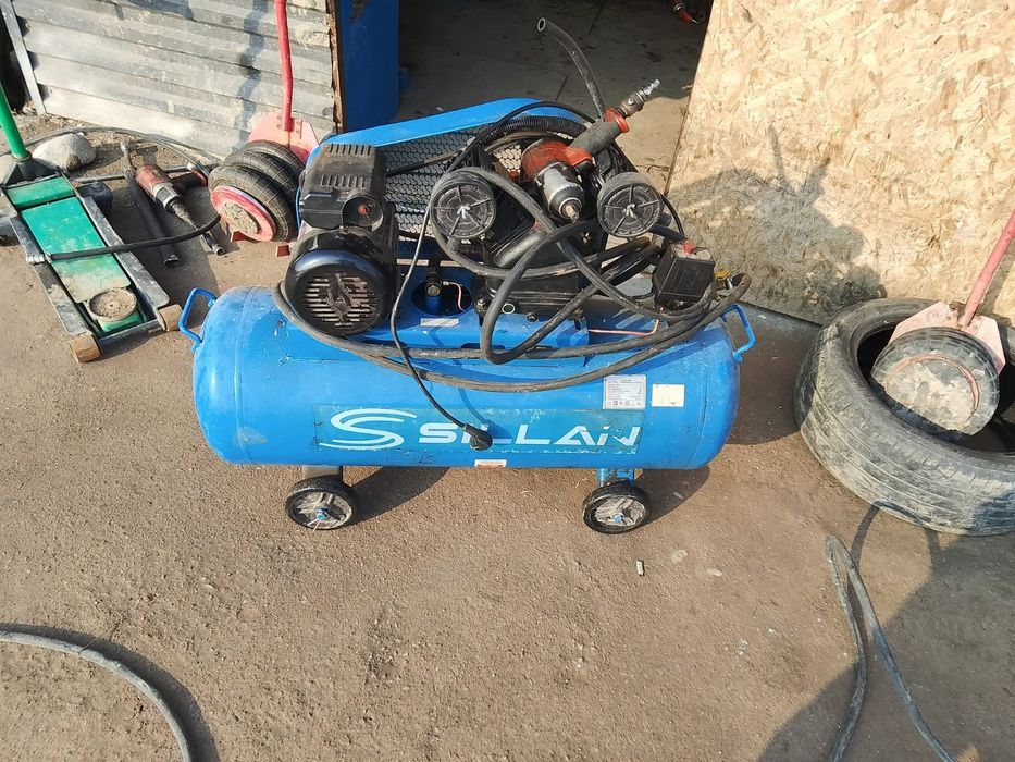 Компрессор б/у в хорошем состаяний