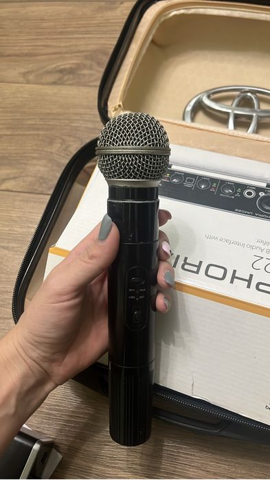 Продам микрафон со станцией