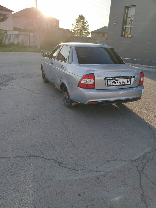 Продам Приору на полном ходу
