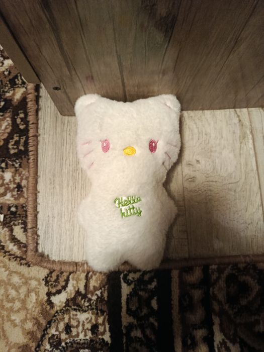 Oyinchoq yumshoq yangi