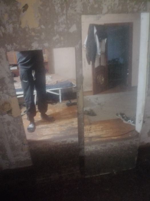 Продам зеркала разные