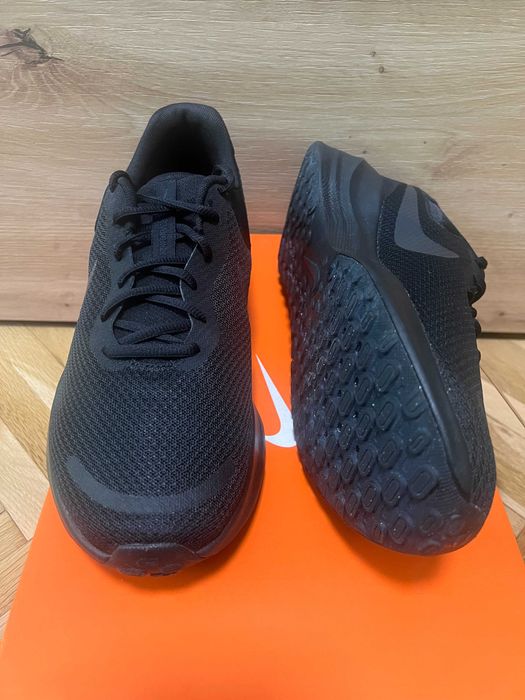 nike REVOLUTION 7 мъжки маратонки номер 44,5