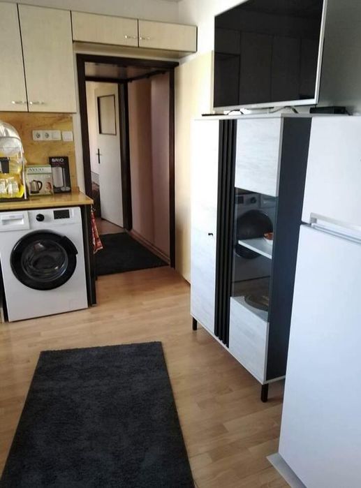 Дава се под наем Двустаен апартамент в Пловдив, Тракия - 49 кв.м за 275 € - Снимка #1