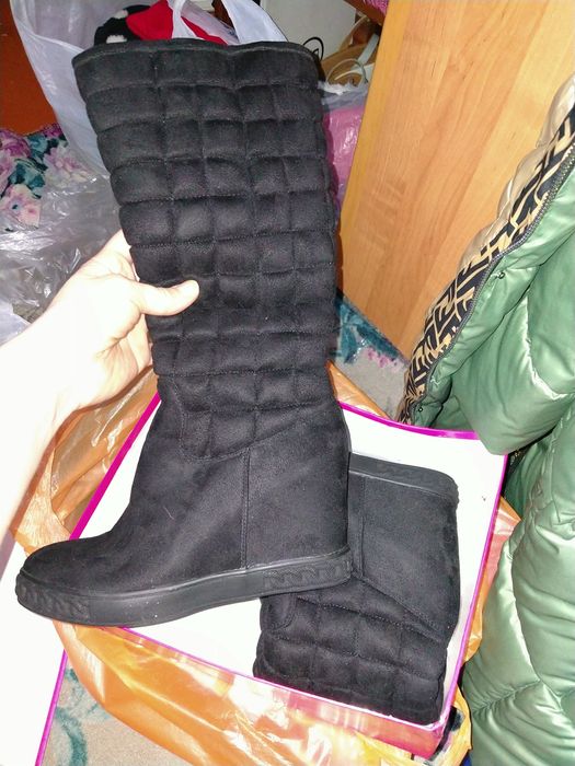 Вся обувь новая.