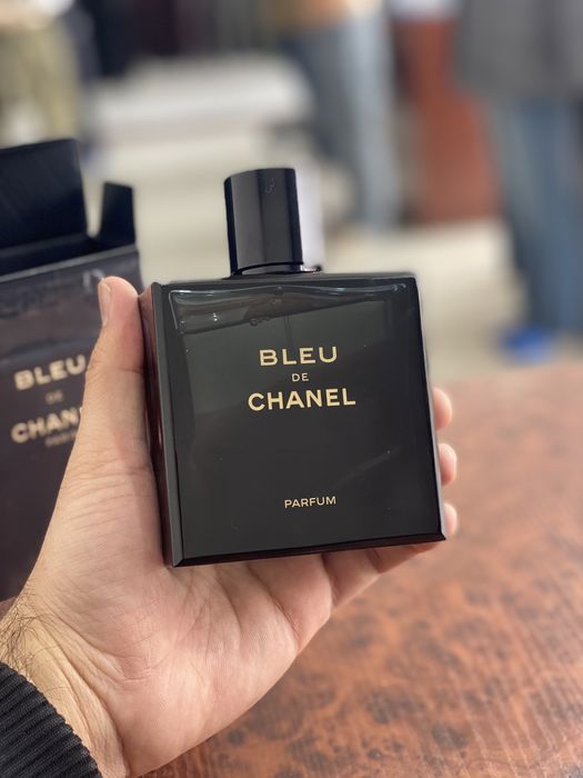 Chanel blue parfum France