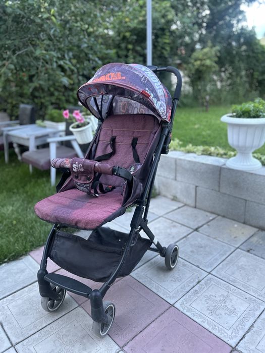 Продам прогулочную коляску