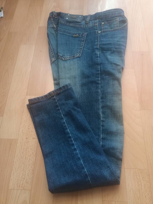 Продам мужские джинсы