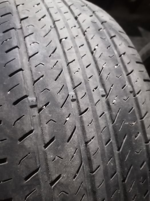 Продам летнию резину на 18