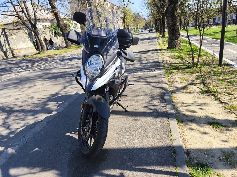 Suzuki V-strom DL 650 2023