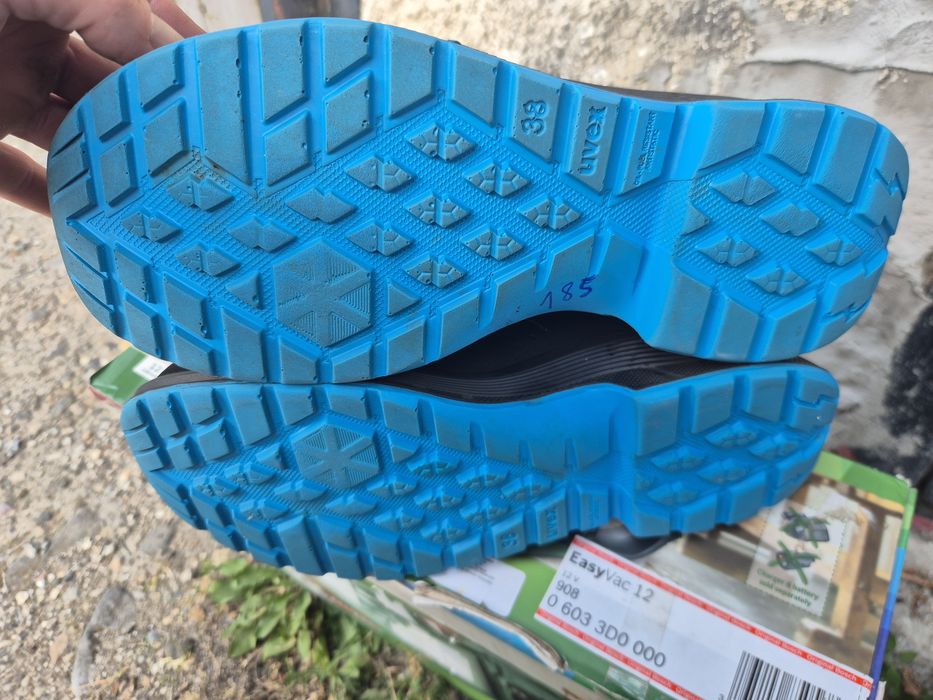 Pantof 38 Uvex pret pereche
