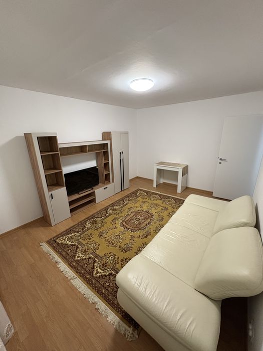 Inchiriere apartament 2 camere,Et 1/4