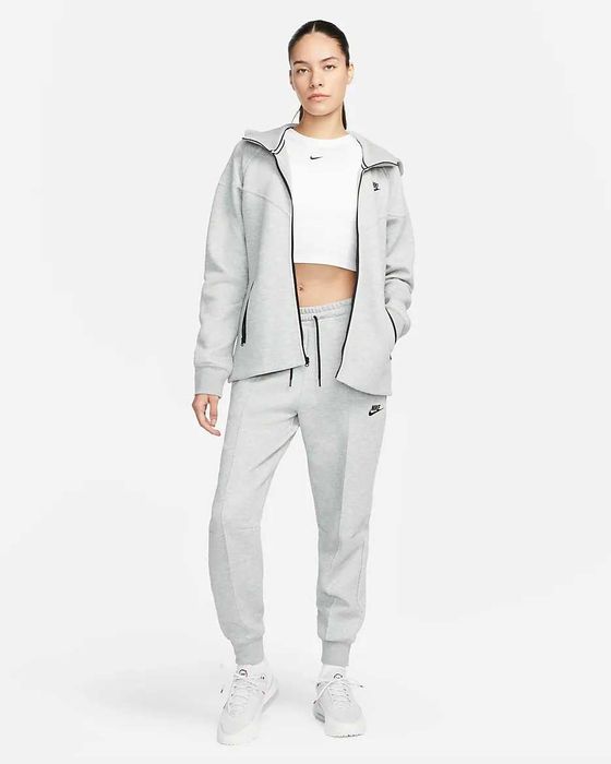 Дамски Екип Nike Tech Fleece