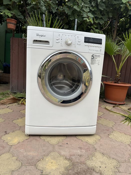 Vând masina spalat whirpool 7 kg