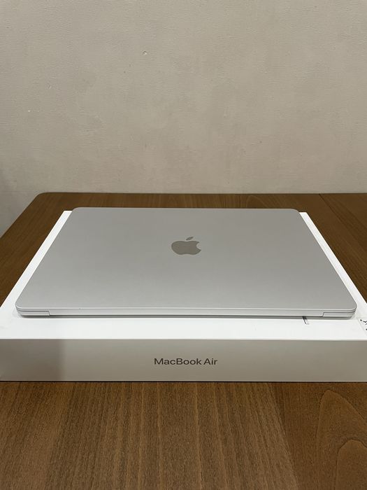 MacBook Air 15 2025