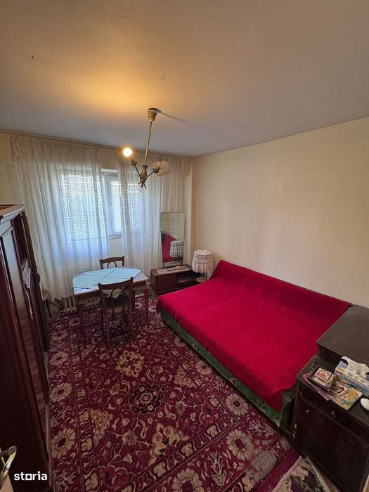 Apartament 3 camere de vânzare – Zona Pieței Centrale