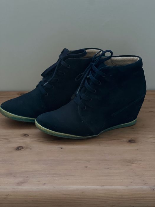 Обувь женская…..