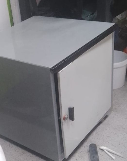 Сейф металический