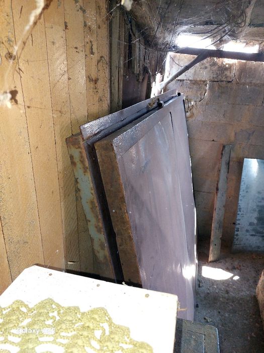 usi garaj din tabla groasa