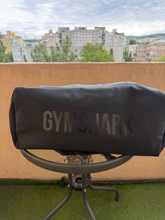 Geanta gymshark Everyday Holdall Medium ca noua