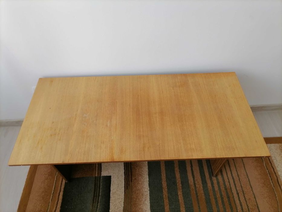 Продам столик журнальный