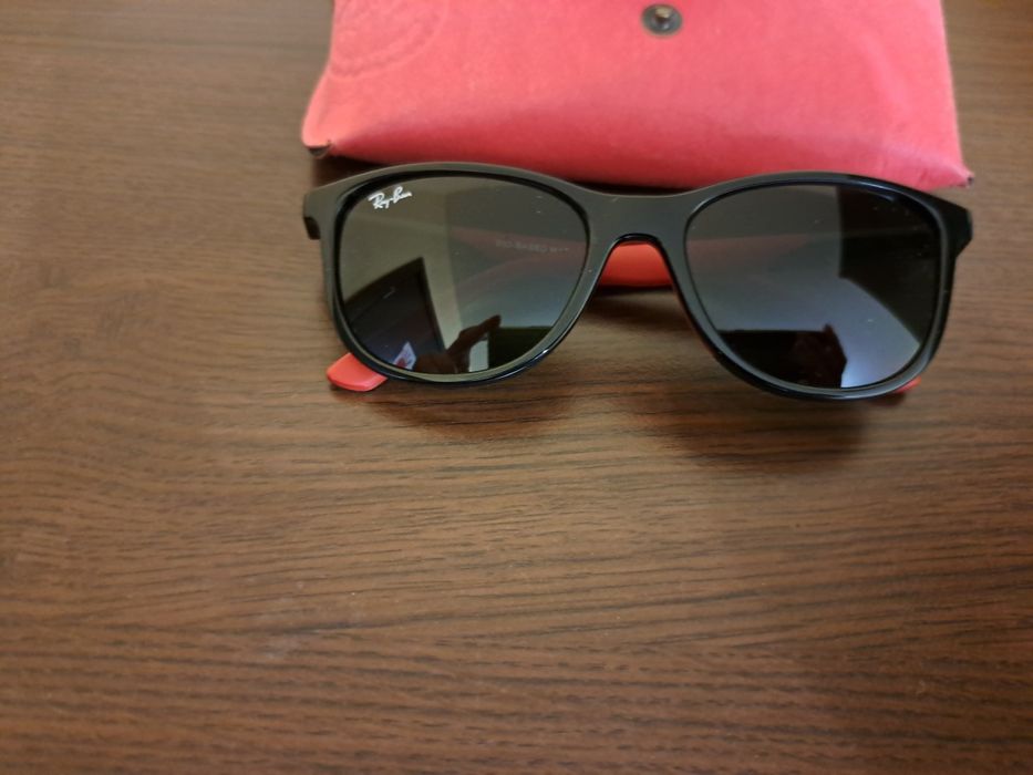 Очила Ray Ban с калъф