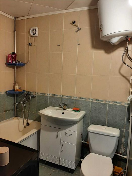 Продам 2-квартиру  пр. Строителей