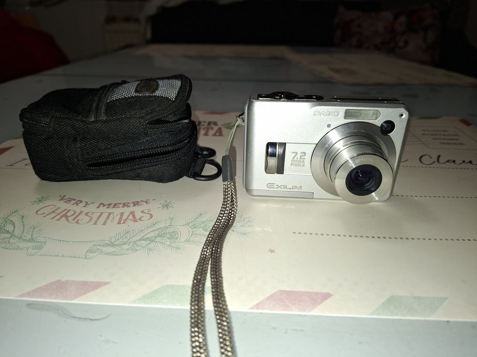 Casco Exilim EX-Z120, 7,2 MP, ecran LCD 2", calitate